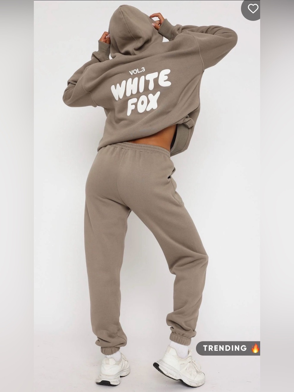 White Fox Volume 3 Sweatpants Fawn Women’s Small - Picture 3 of 15